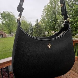 Tory Burch Black Shoulder Bag Sleek Minimalist Design